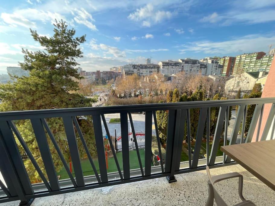 Idealapartments Llc 4 Pristina Exterior photo